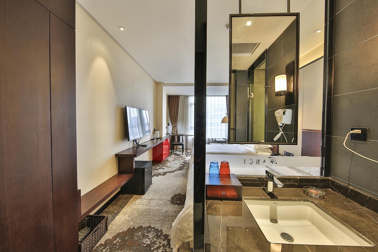Fancy Hotel Shenzhen Dış mekan fotoğraf